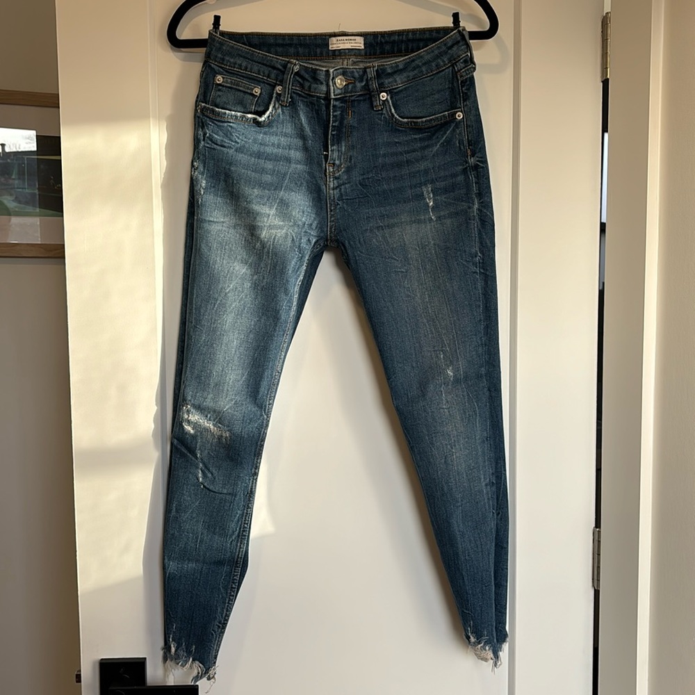 Zara mid rise skinny jeans